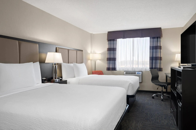 Ramada by Wyndham Saskatoon