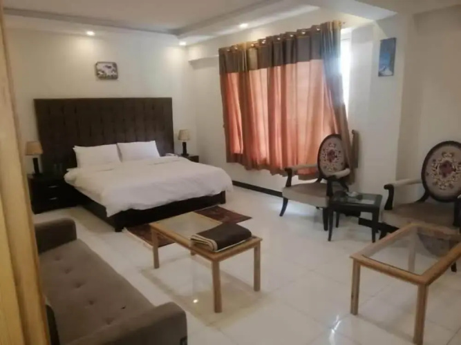 Cloud Way Hotel