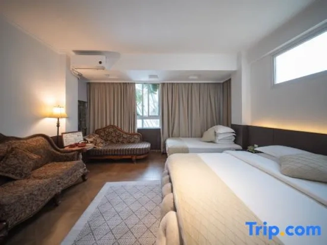 Standard Twin Family room
