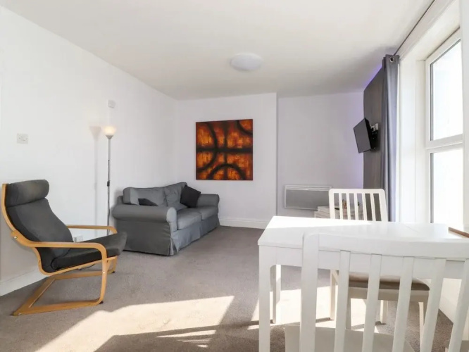 Apartment 9 Beaconsfield House