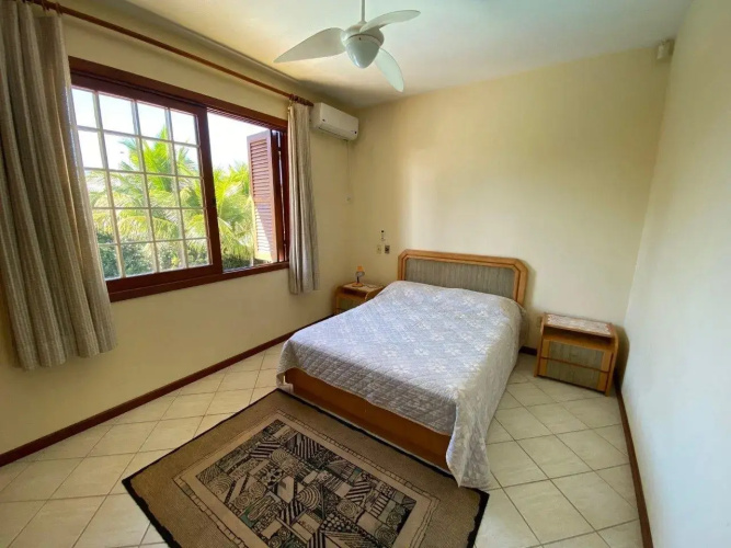 Casa 3 Dormitórios Jurere Internacional