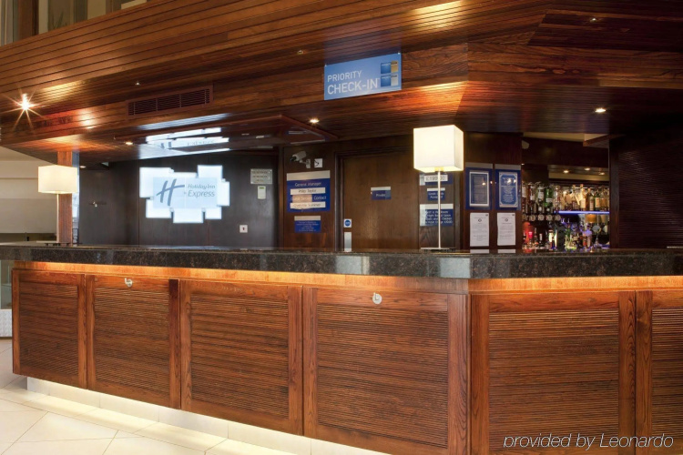 Holiday Inn Express - Edinburgh City Centre photo 27