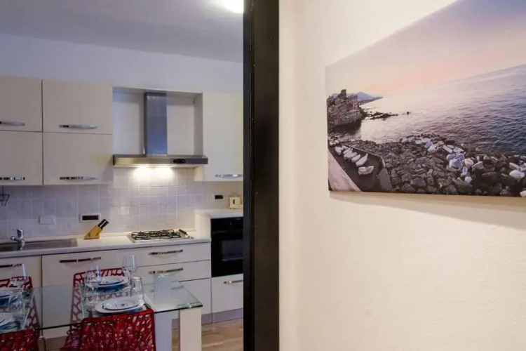 ALTIDO Elegant 1 BR Apt moments from the Sea