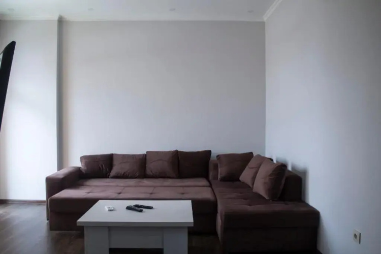 Maia's House 107