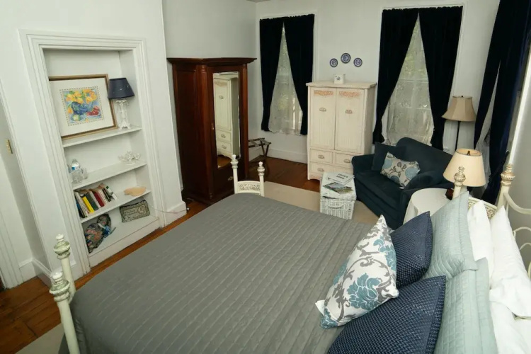 Faunbrook Bed & Breakfast