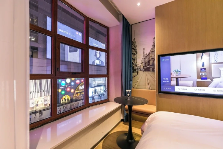Standard Double room with view