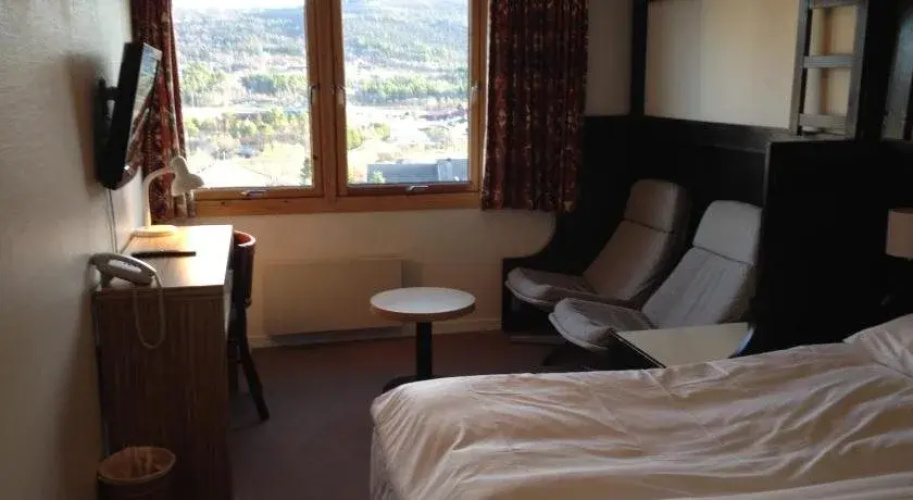 Ro Hotel