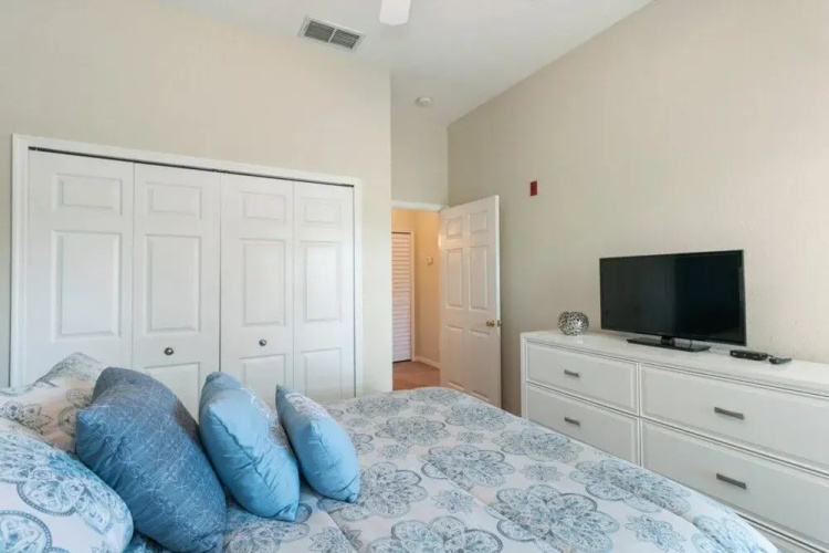 Bahama Bay 806