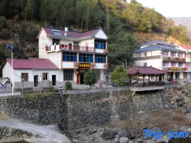 Tonglu Chunshenglou Homestay
