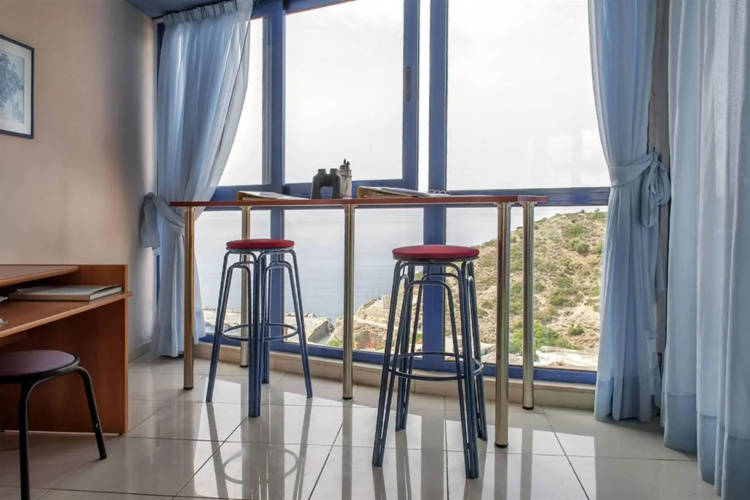 Ariadne Apts