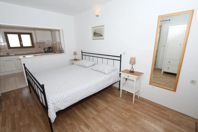 Apartments Mirela