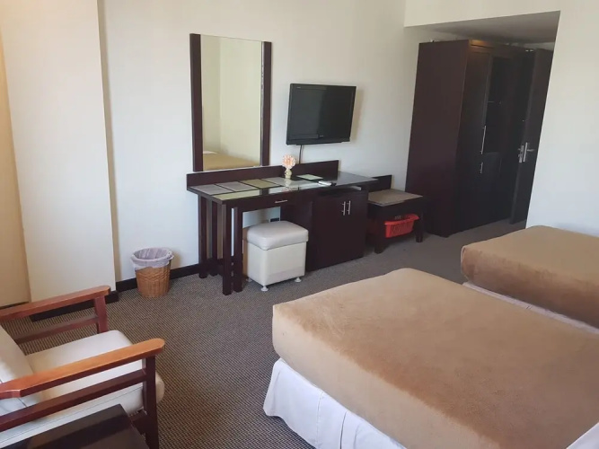 Grand Wisata
