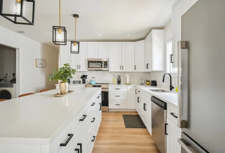 4 Bedrooms Cottage