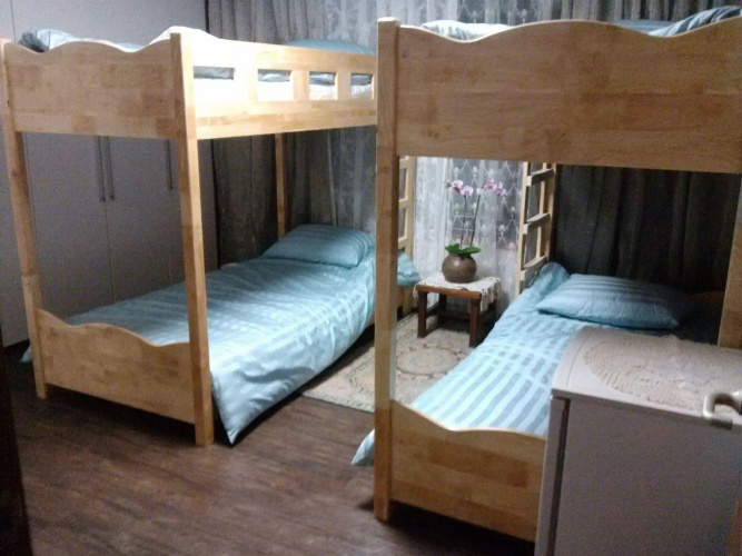K Star Road Guesthouse - Hostel