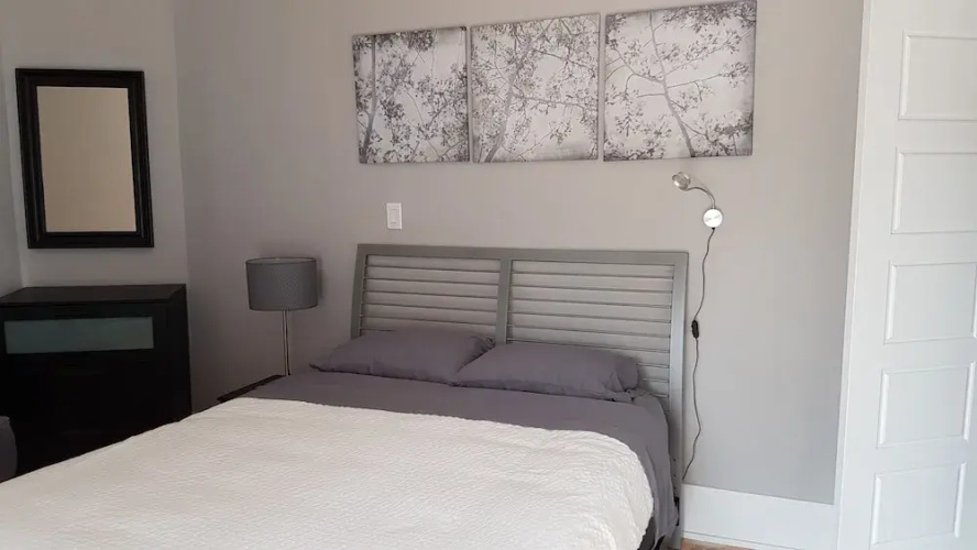 Le St Denis 1 bedroom - mtlFlats
