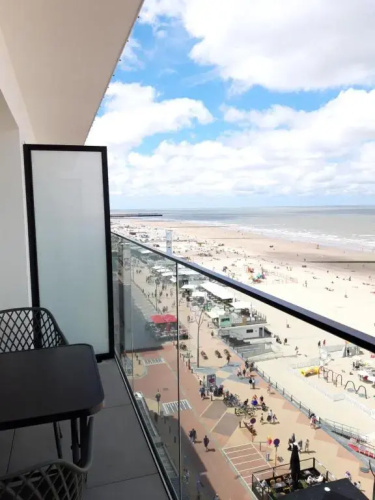 Modern Studio with Beautiful Sea View - 9th Floor