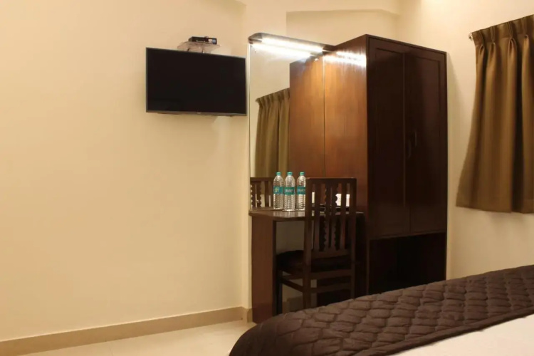 Ria Residency