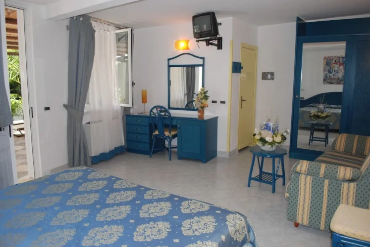 Junior Suite with balcony and with sea view