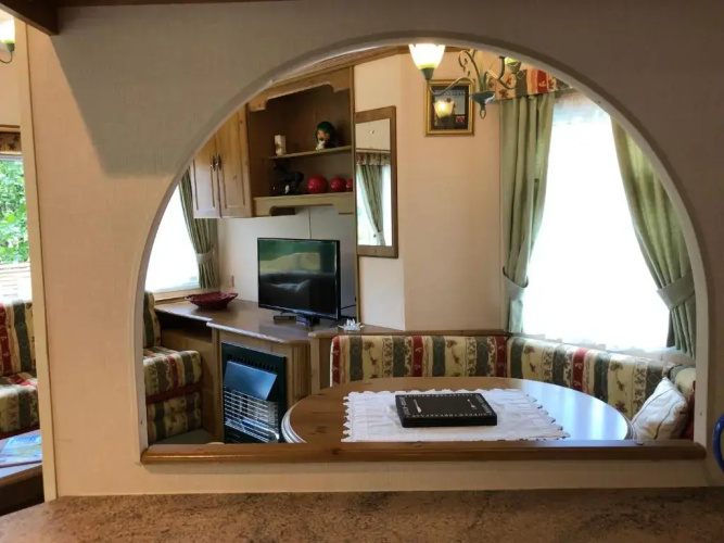 61 Glenfinart Caravan Park