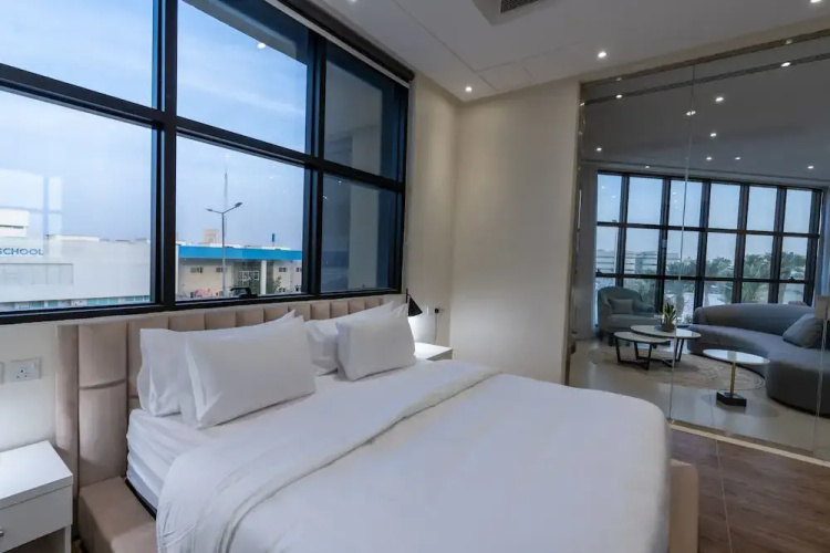 Tura Residence