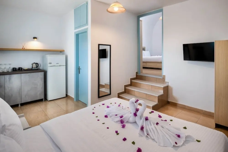 Deluxe Family Suite