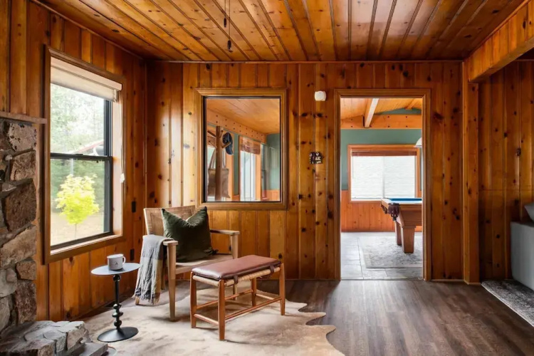 Cougar Rd - Cougar Lodge