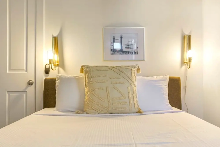 4 Bedrooms Luxury Cottage
