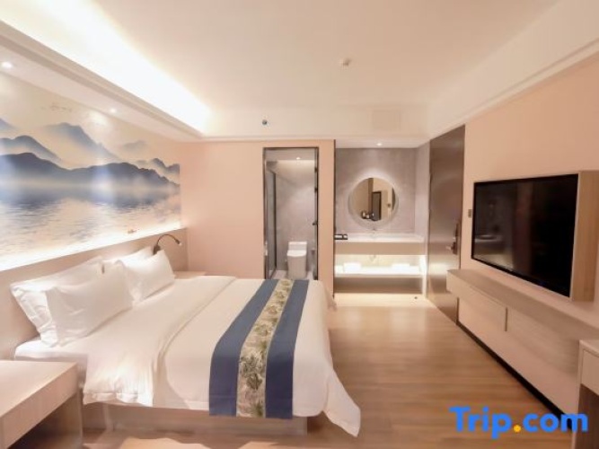 Business Double Suite with view