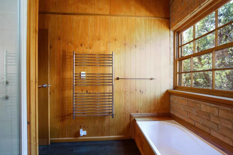 Honeysett Lodge