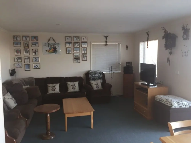 3 Bedrooms Apartment