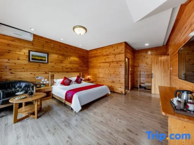 Deluxe Double Suite