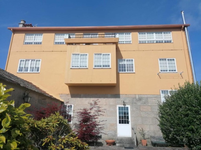 Apartment with garden view
