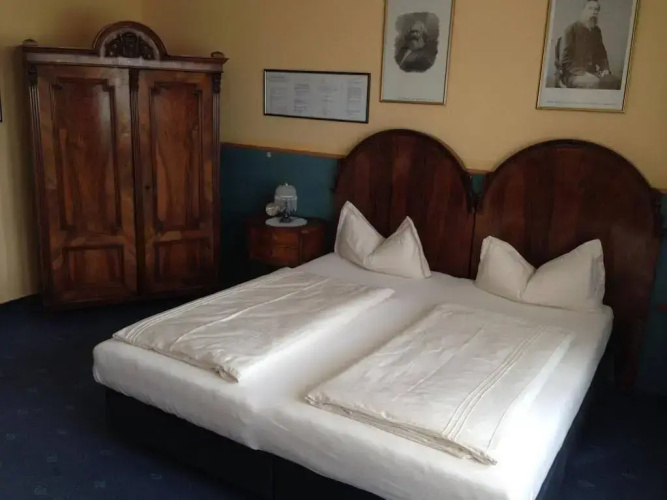 Hotel am Bayrischen Platz