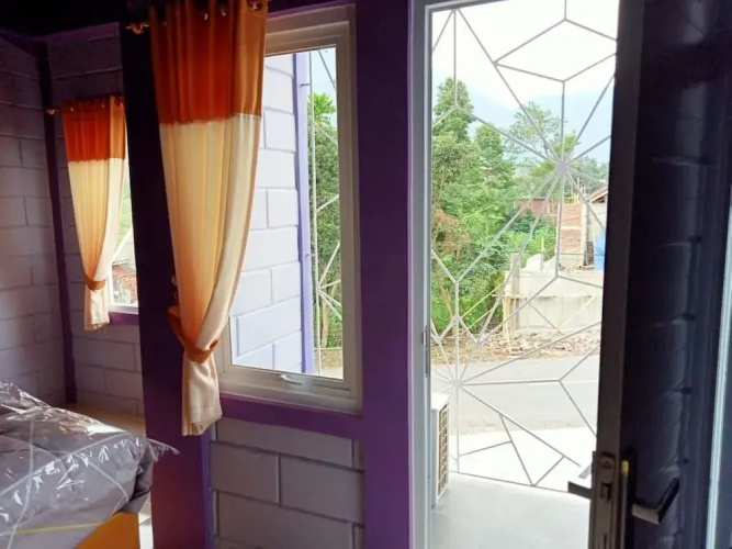 Ungu Hotel Garut