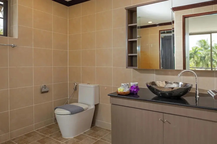 Modern 3BR Pool Access Villa Argent 6