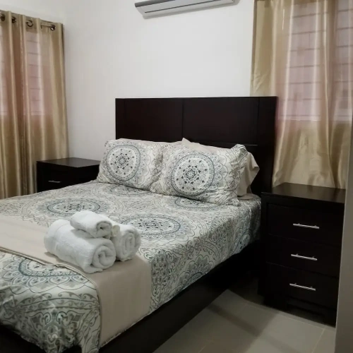 3 Bedrooms Apartment
