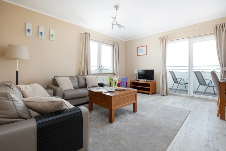 1 Bedroom Apartment with balcony and with sea view
