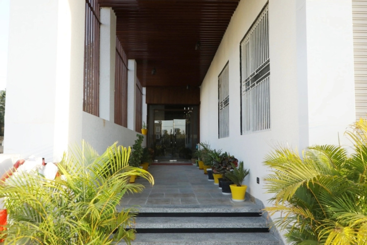 Pine Regency - Aravali's Peak view
