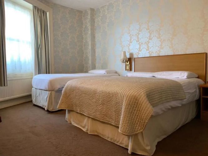 Waterford Lodge Hotel