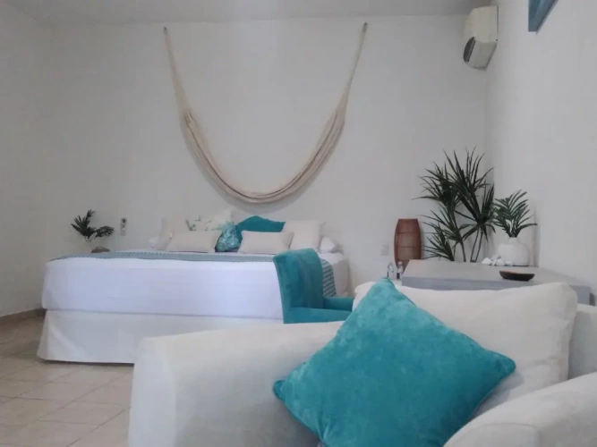 Standard Twin room with balcony
