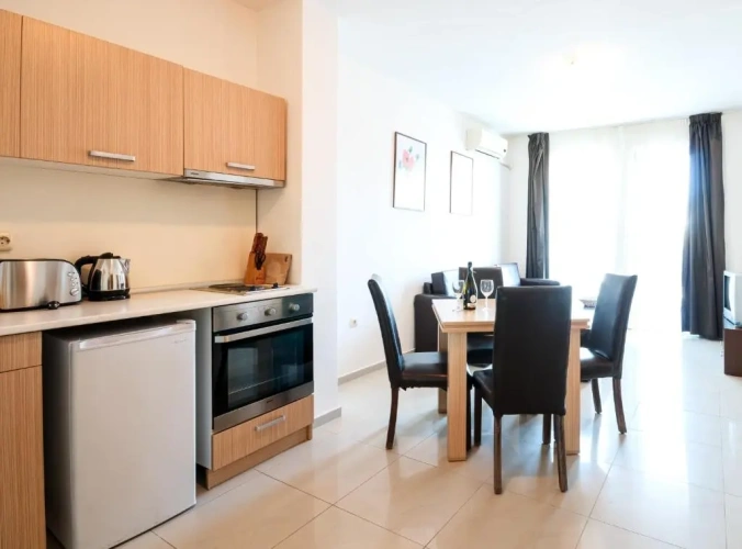 1 Bedroom Apartment with balcony