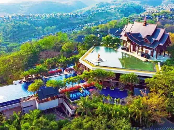 Mountain View Water System Villa