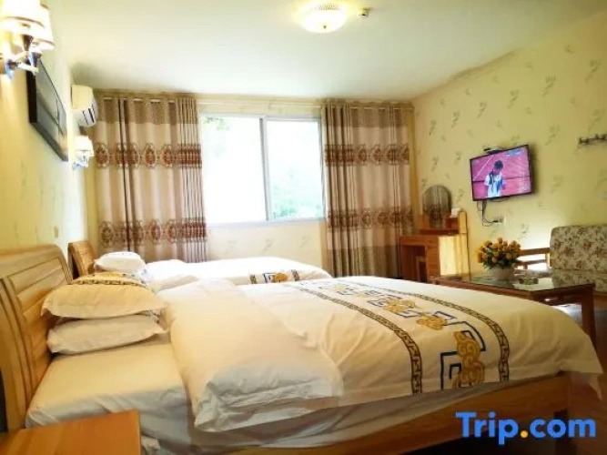 Economy Family room