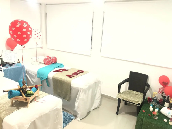 Apartasuites La Flora