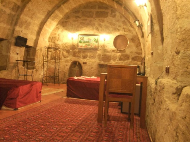 Cave Double room