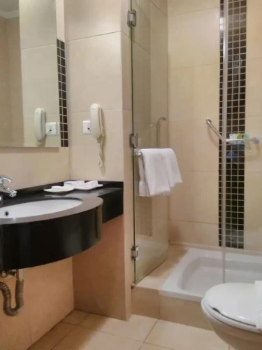 Standard Sextuple room