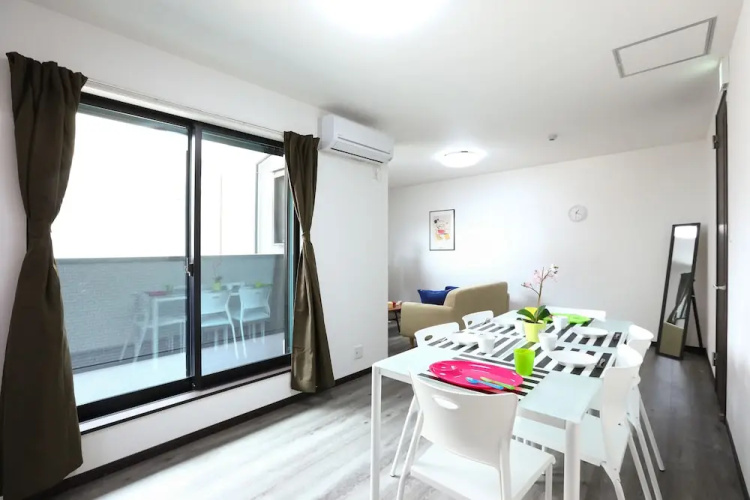 Tsuruhashi House