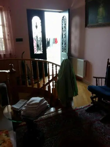 Qeto's Home