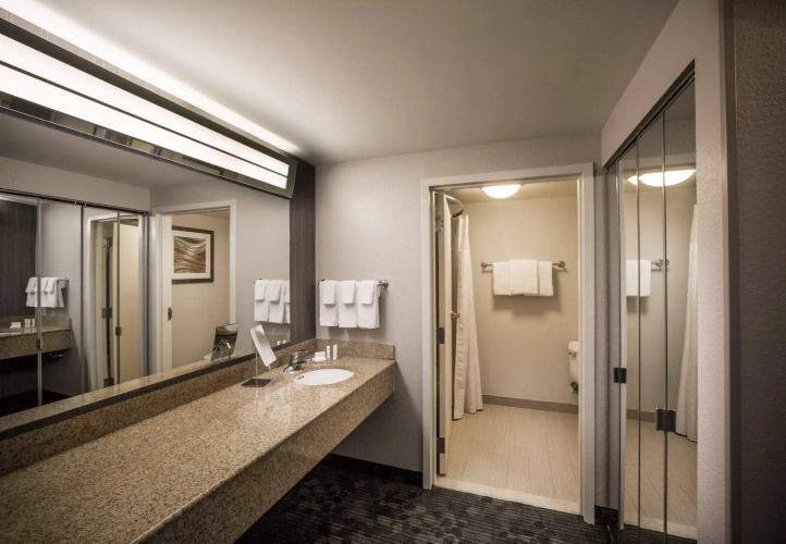 Courtyard by Marriott Norfolk Downtown