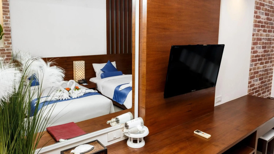 Brook Resort & Villa